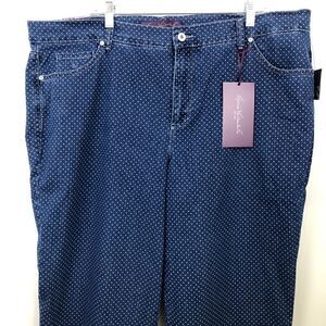NWT Gloria Vanderbilt Amanda Tummy Slimmer Stretch Tapered 22W Short Jeans!!